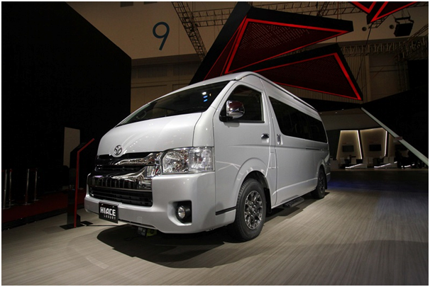 Harga Sewa Hiace Luxury Jakarta, Buat Perjalanan Jadi Super Mewah ...