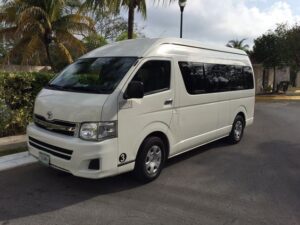 Rental Mobil Hiace di Jakarta