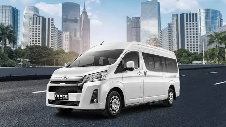 Sewa Hiace di Jakarta