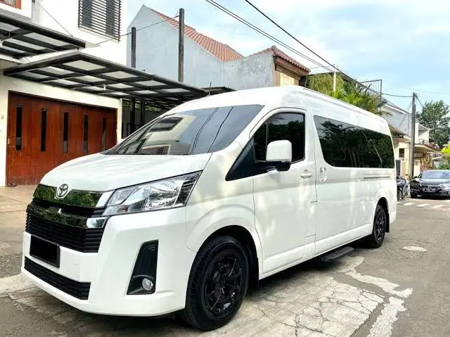 Sewa Mobil Hiace Jakarta Jogja