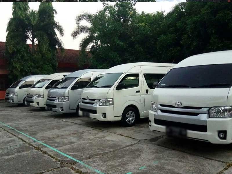 Sewa Mobil Hiace