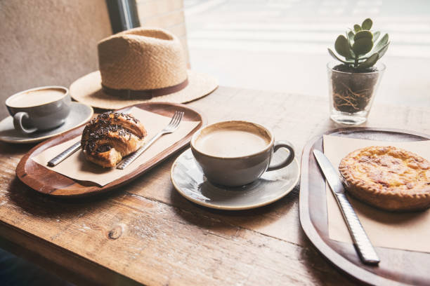 Coffee cups on a table in a coffee shop